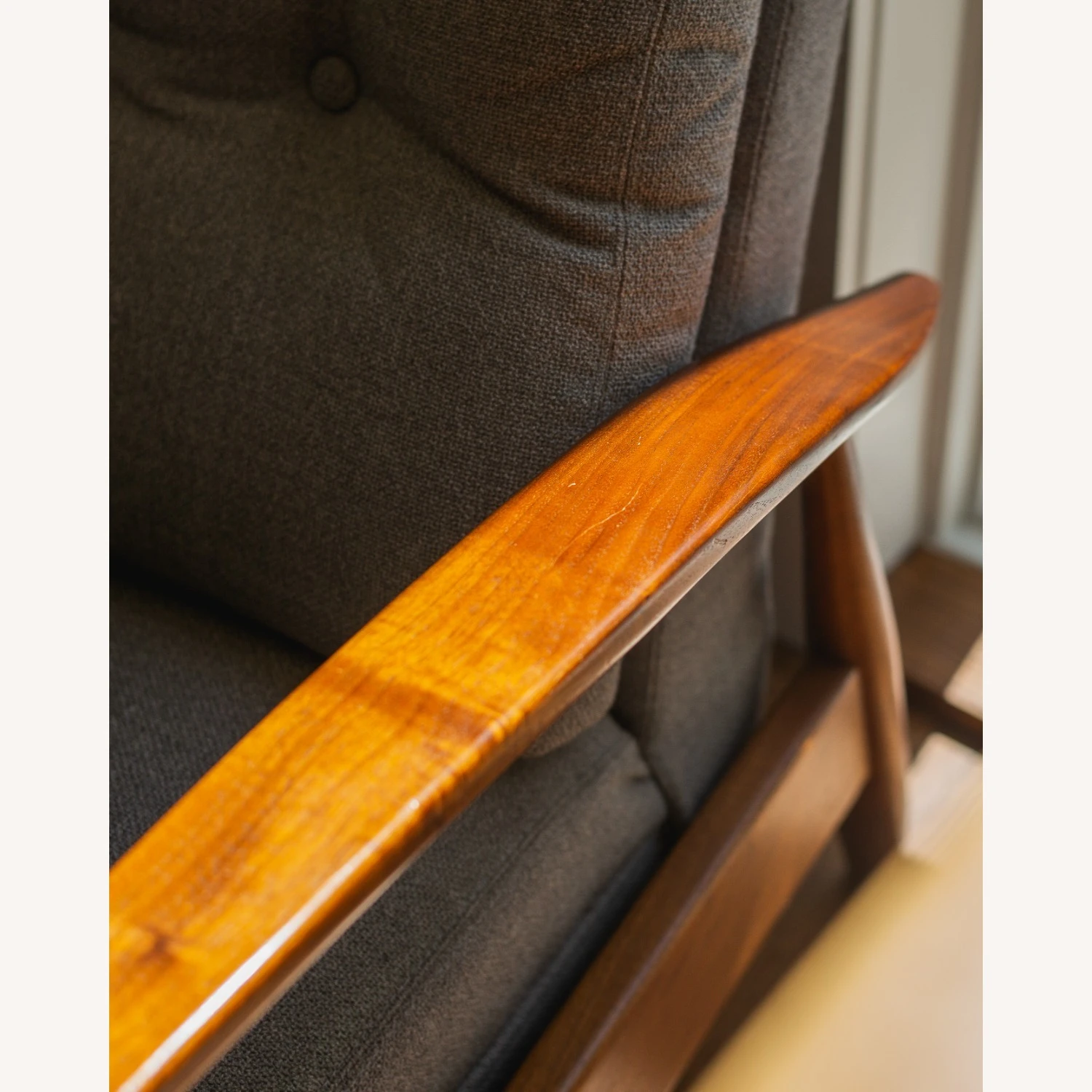 Thayer Coggin Viceroy Recliner - Image 2