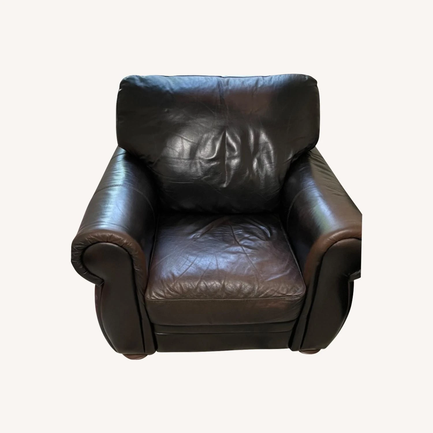 Raymour & Flanigan Comfortable Recliner - Image 2